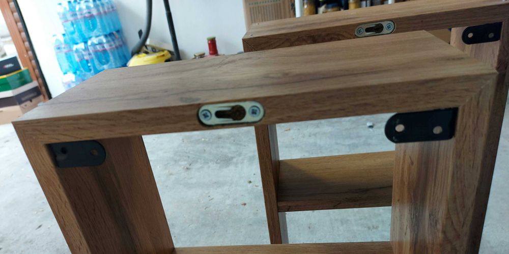 Дървени етажерки