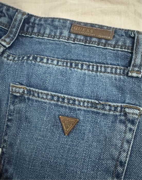 2 чифта дънки от Guess