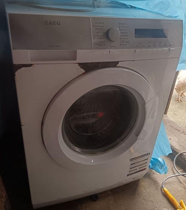 Vând mașina de spălat rufe