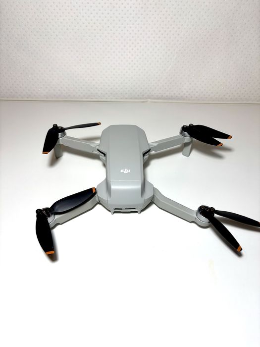 DJI mini 2se.