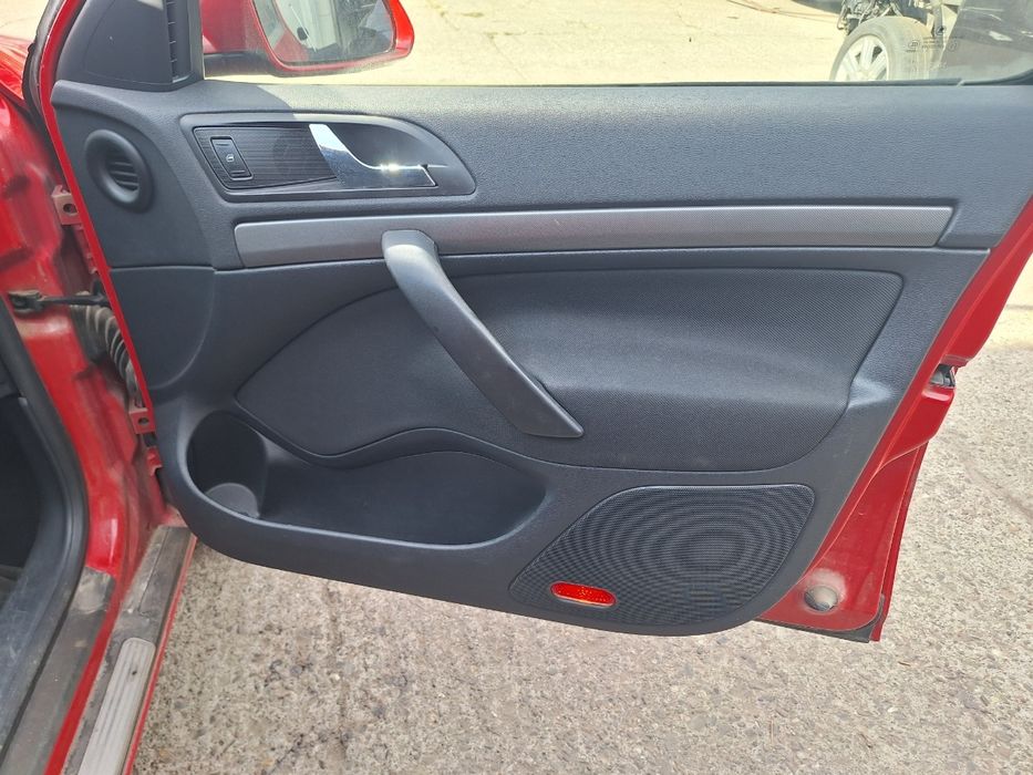 Tapiterie panou portiera fata dreapta SKODA OCTAVIA II Combi 1Z5 2004