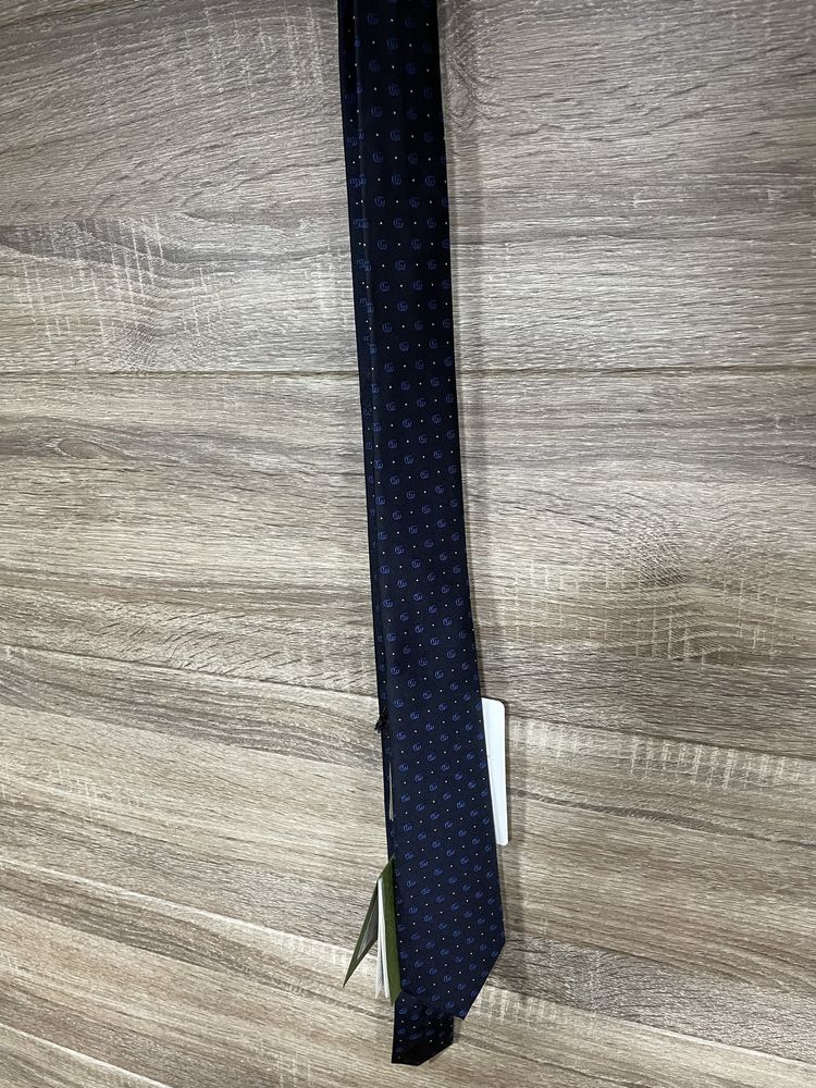Gucci галстук& Бабочка Boss