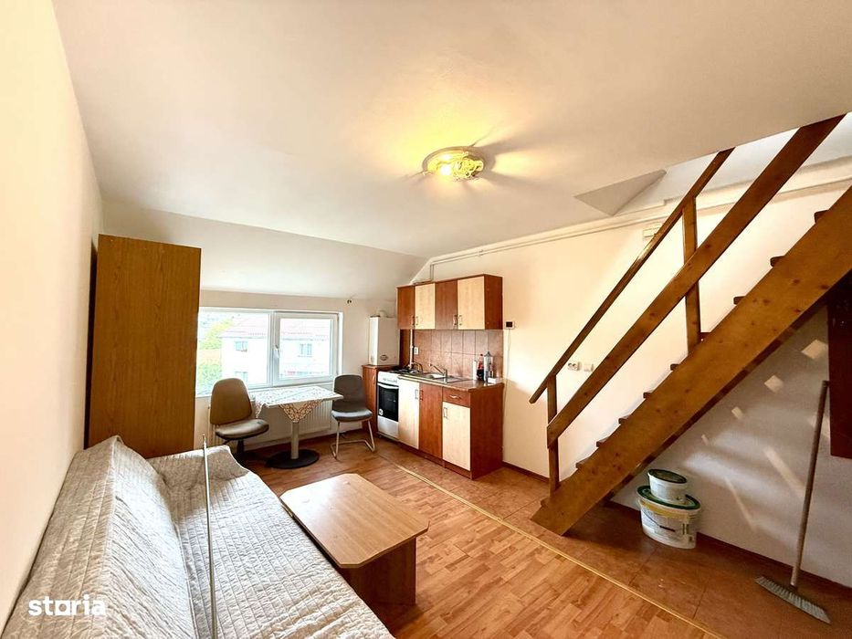 Apartament 2 camere 44 mp la mansardă zona Brădet finisat, mobilat.