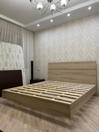 двухспальная кровать, парящая airbed