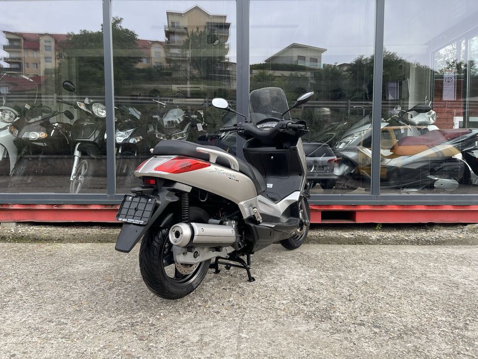Scuter Yamaha X-Max 125 cc Inmatriculat