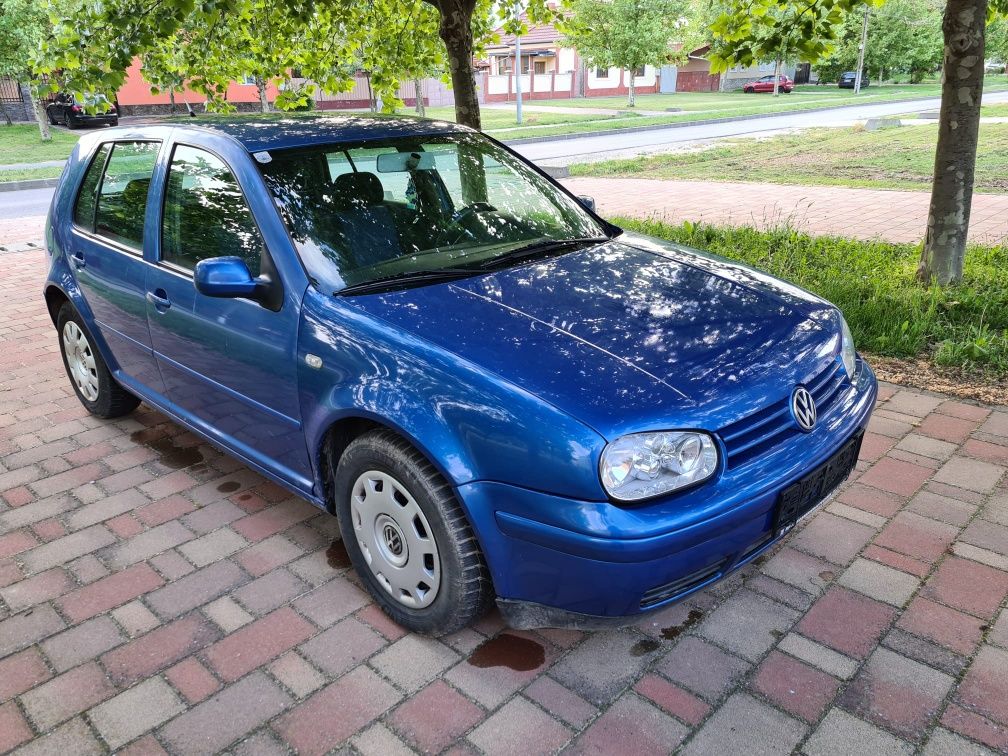 Volkswagen Golf 4