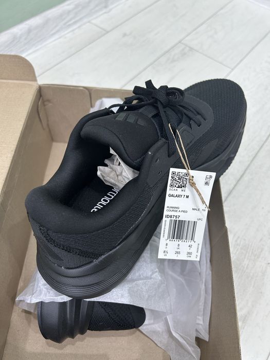 Продам новые оригинальные adidas Galaxy 7 M