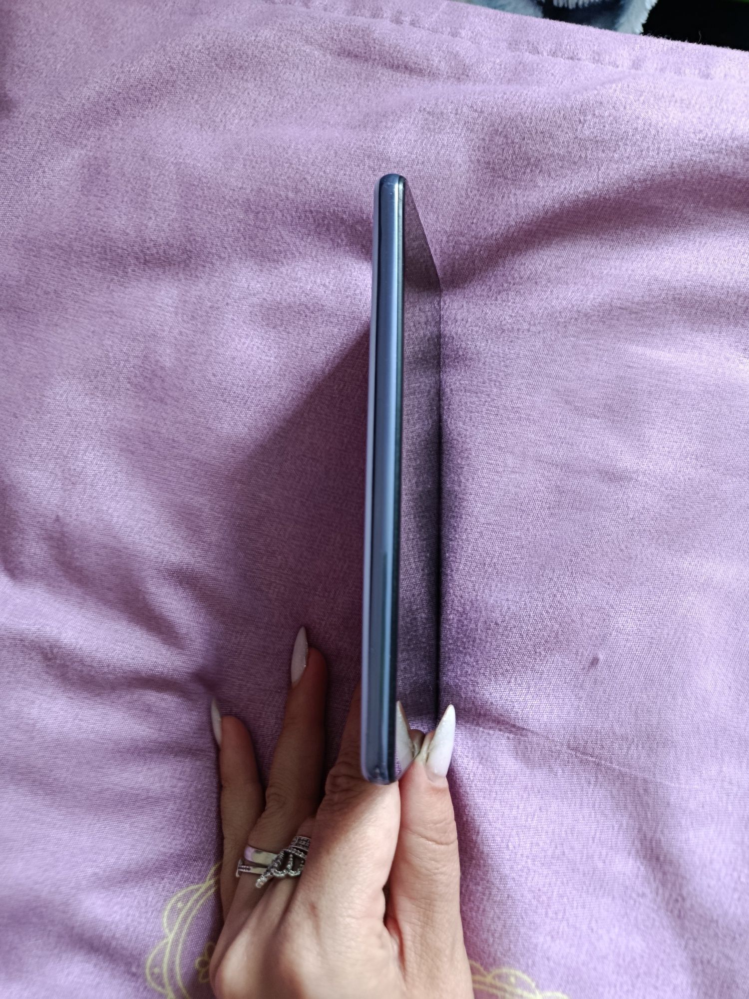 Продам Samsung A52