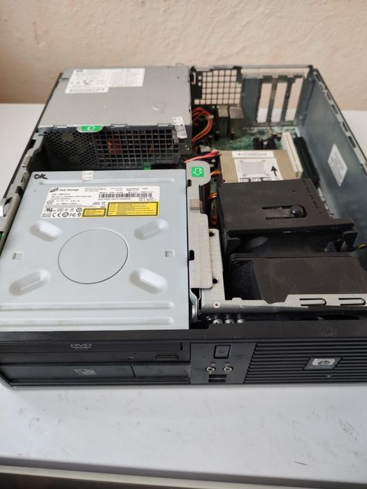 Vând Unitatea PC
