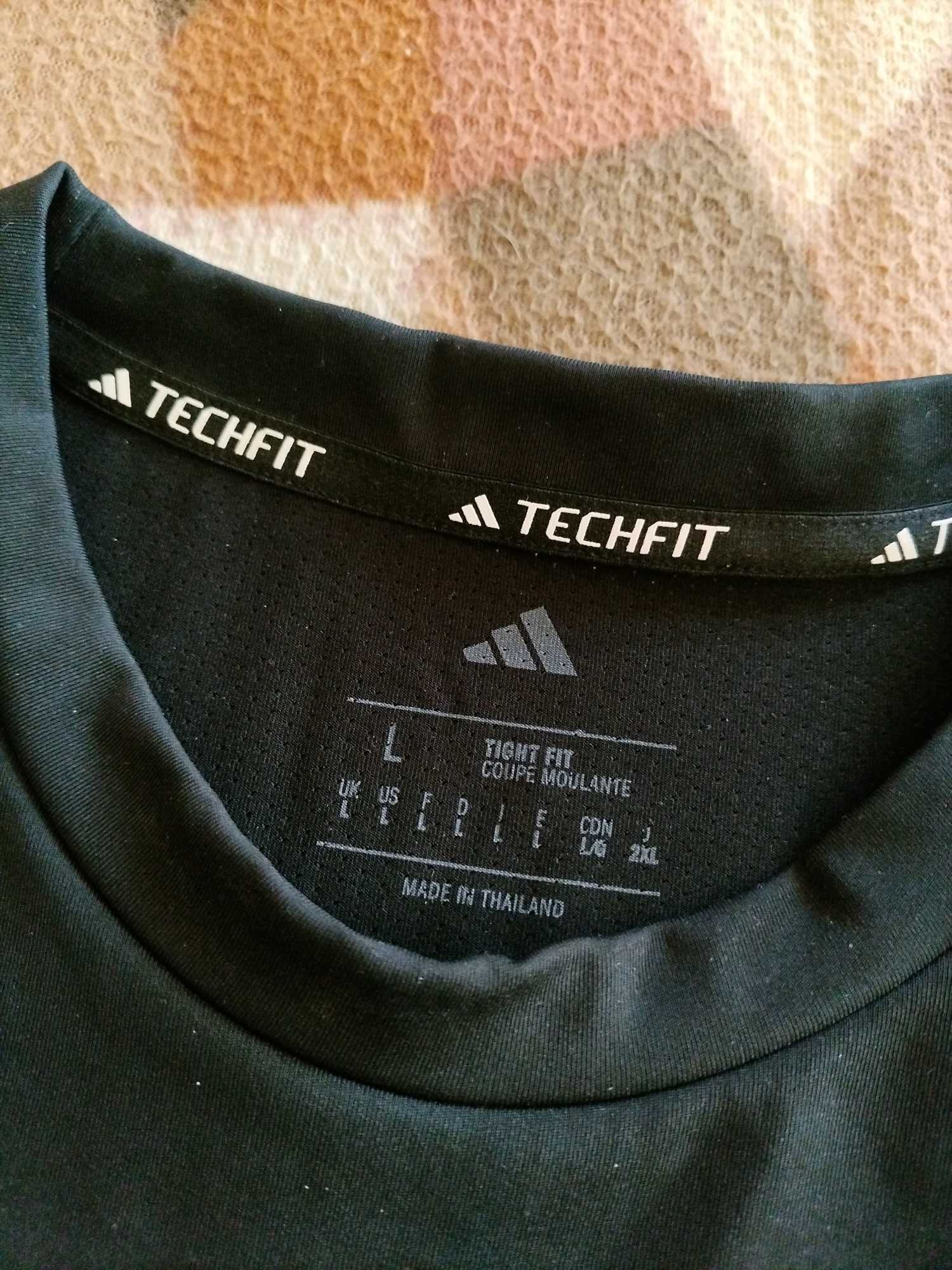 Нова спортна тениска Adidas