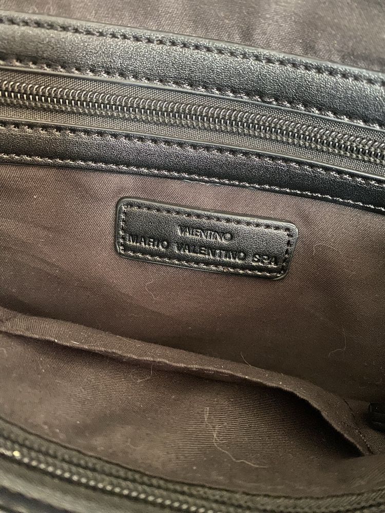 Чанта за през рамо на Valentino