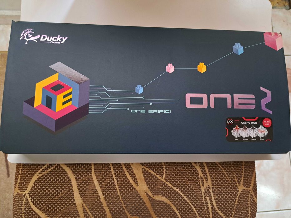 Клавиатура: Ducky one 2 TKL