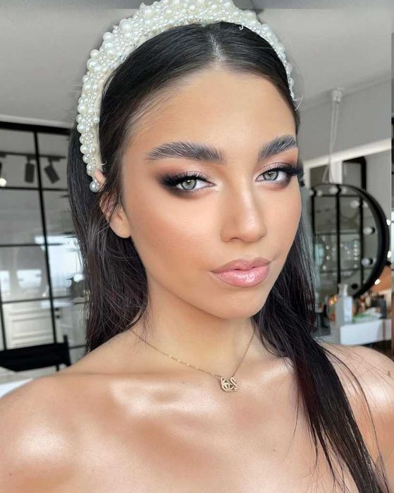 Machiaj profesional Make up mireasa / Coafat si Impletituri speciale