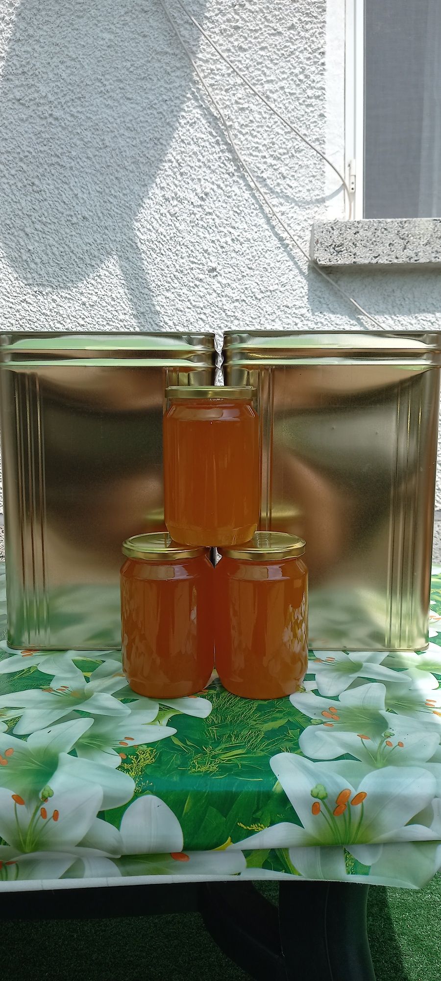 Продавам пчелен мед