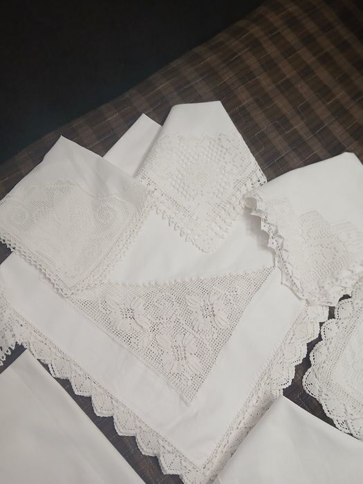 Ръчно бродирани сфетки и карета