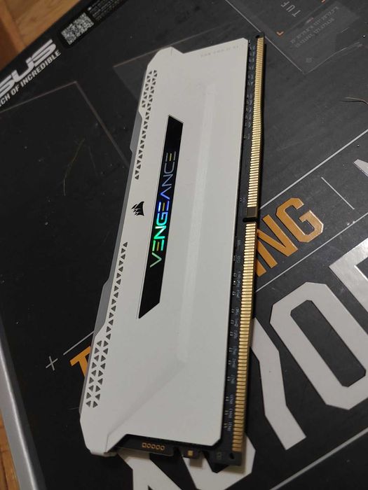 16GB DDR4 Corsair Vengance, G.Skill Ripjaws, 3200Mhz, 3600Мhz