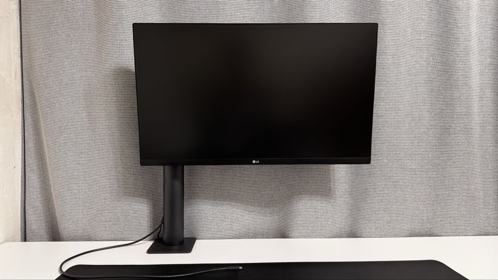 Монитор LG 27QN880-B