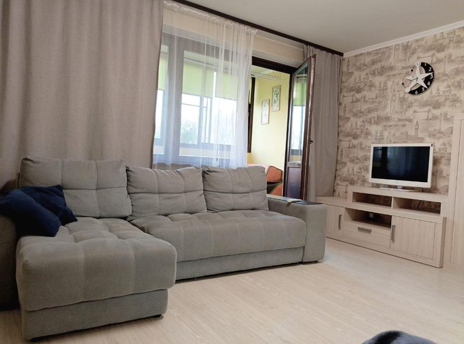 Район Электрон. Сдается 1 ком.