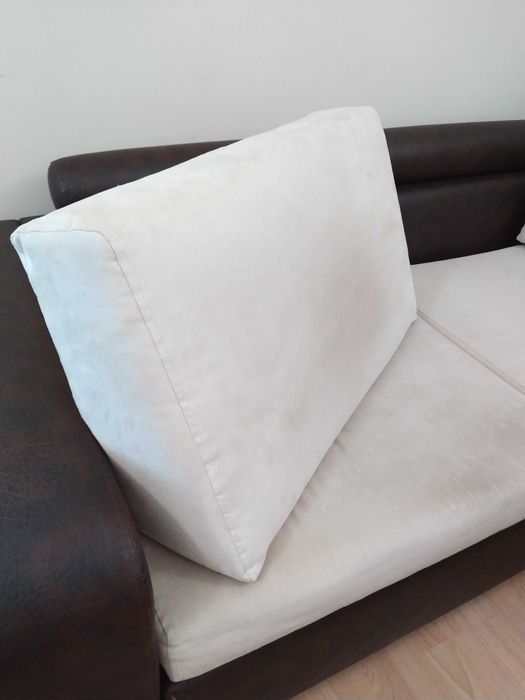 Голям и малък диван в добро състояние с функция "сън".