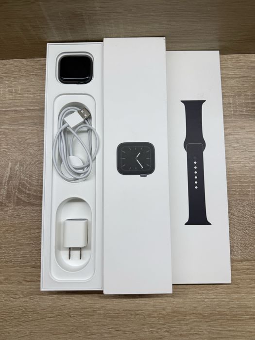 Apple watch series 5