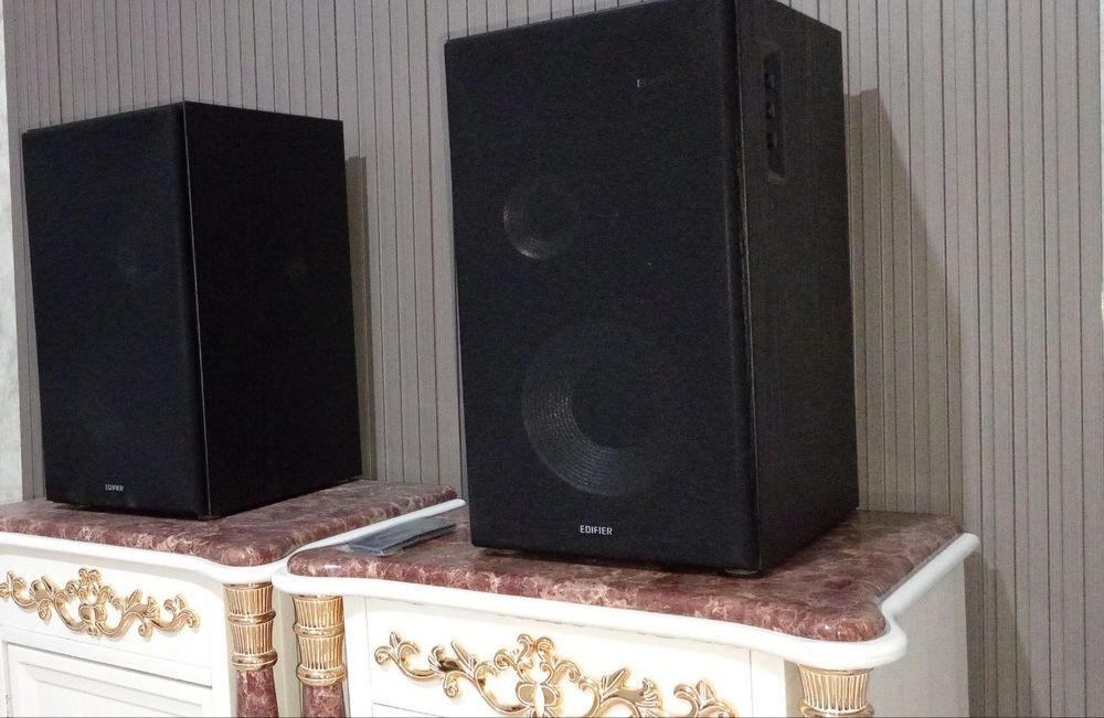 300000sym.Edifier  r2850db 150 vt.