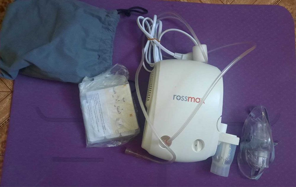 Компрессорный ингалятор *rossmax*