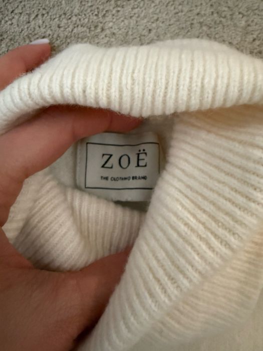 Бял пуловер Zoe by Zornitsa Baeva