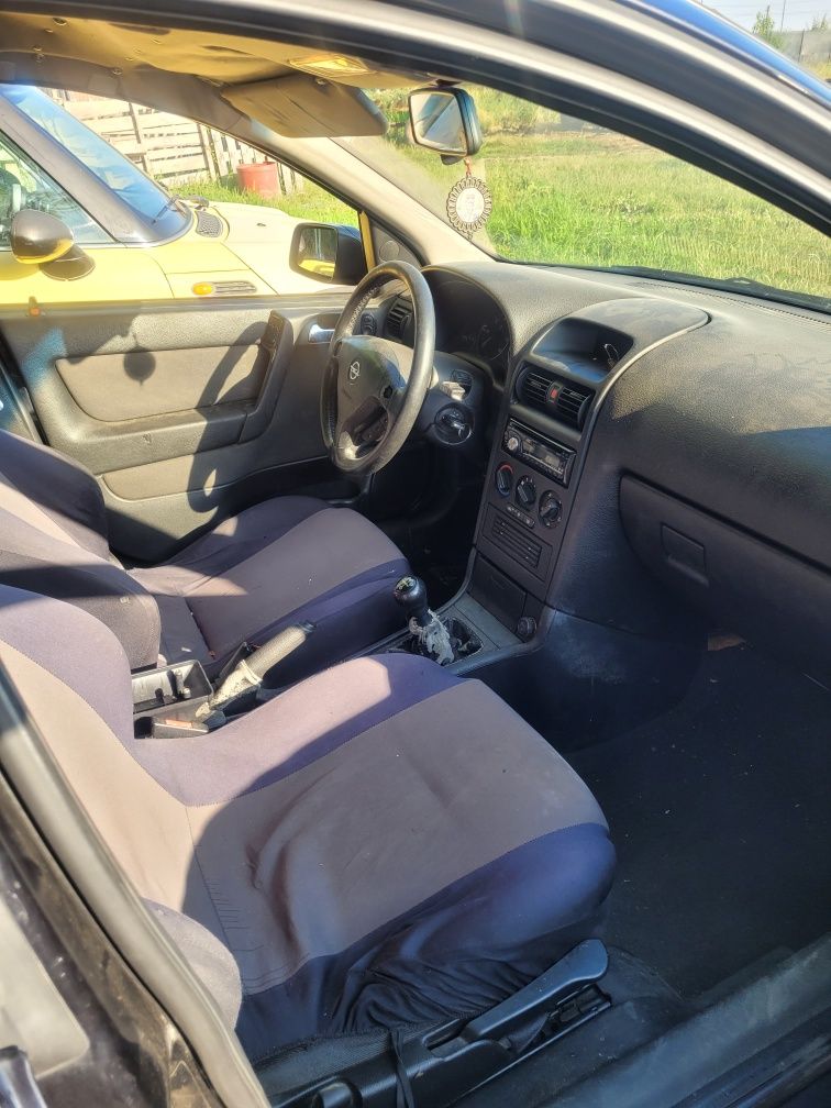 Schimb sau vind opel astra brec
