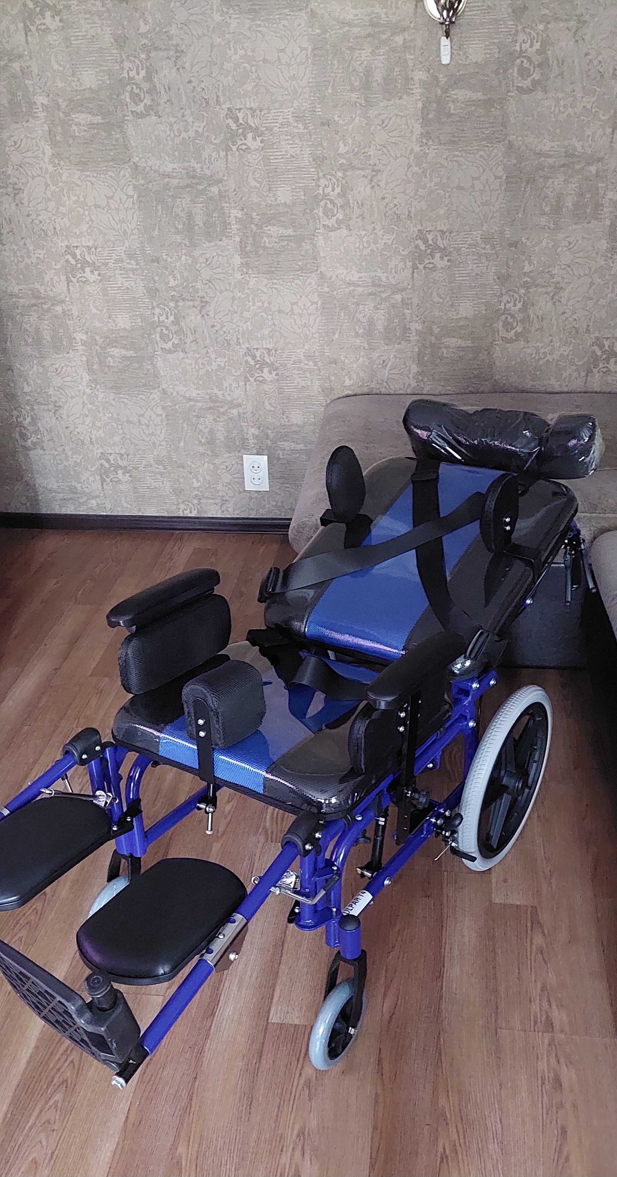 Кресло коляска  многофункциональная  универсальная Tulpar T4 новая