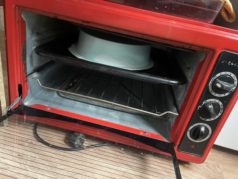 Продам духовку в хорошем состоянии