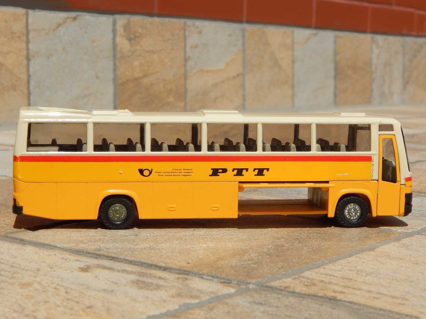 Macheta autobuz autocar Volvo B10M 1985 scara 1:50 Joal Spania