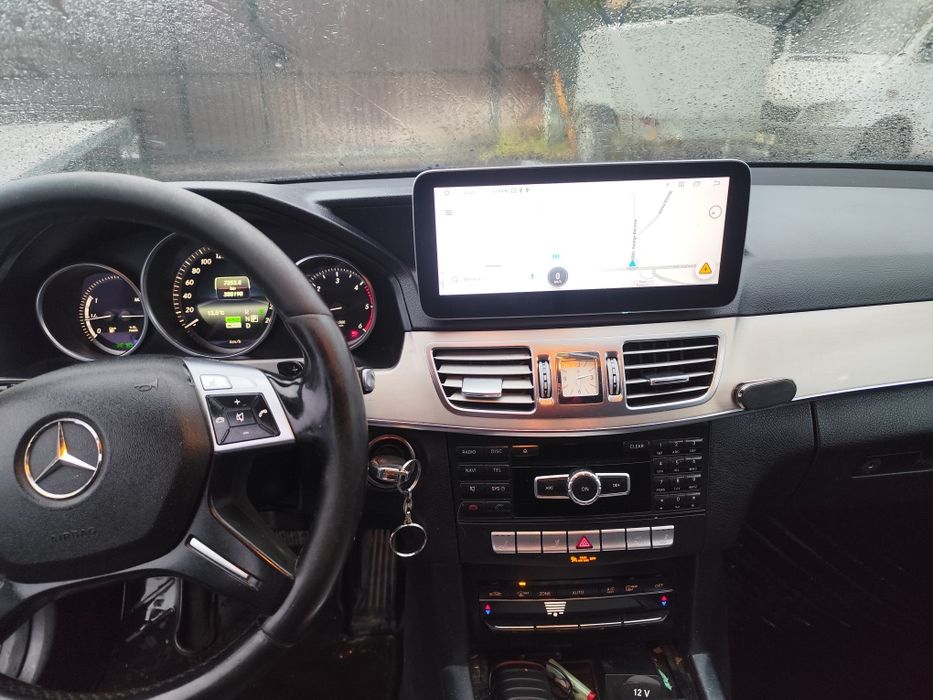 Mercedes e 300 hybrid vând sau schimb