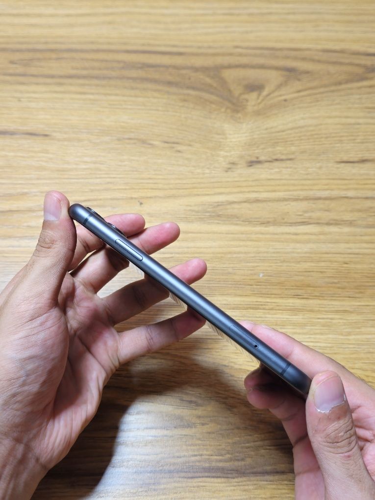 iPhone 11 ideal 64GB 91 emkost