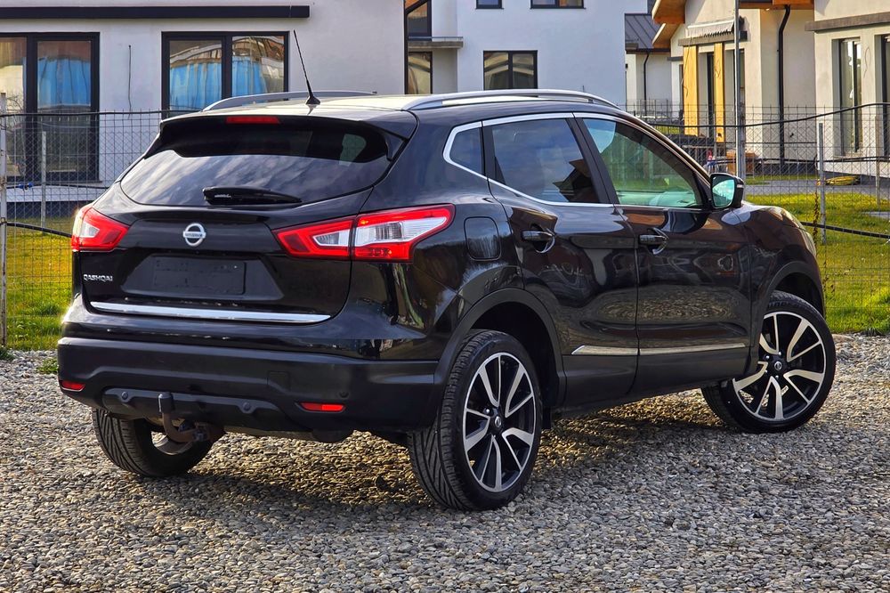Nissan Qashqai Tekna 2014 4x4 1.6DCI 130CP/camere 360°/panoramic