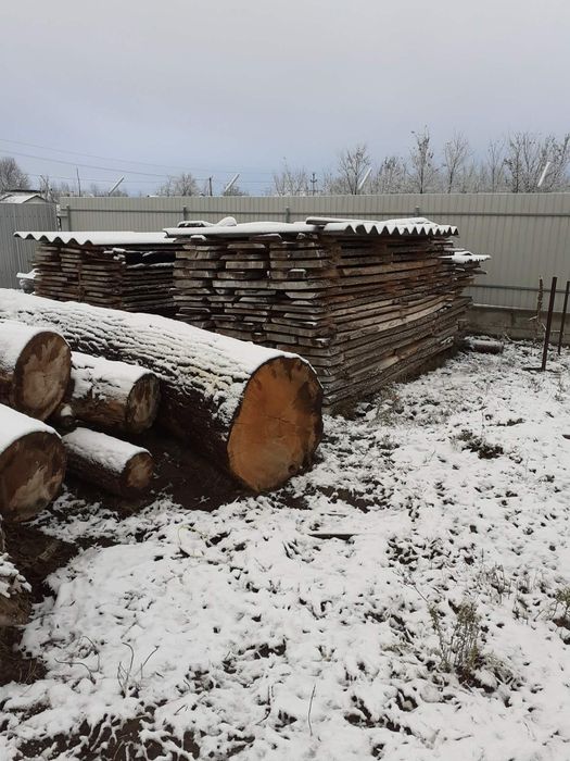 Vând dulap si scândură stejar ,frasin