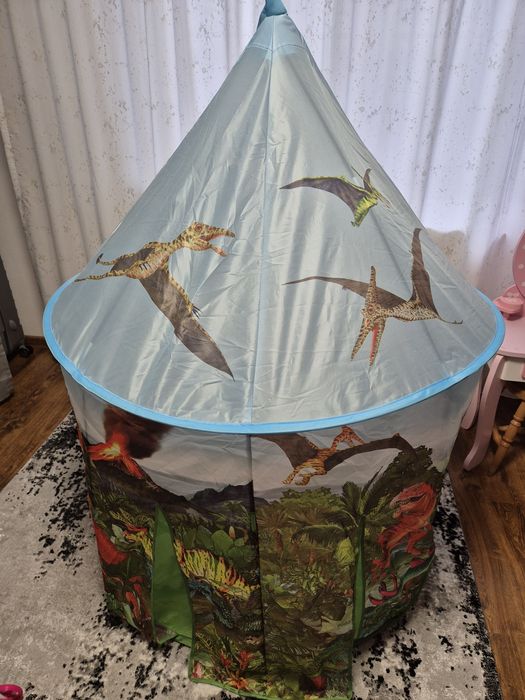 Cort cu dinozauri+ 100 bile colorate