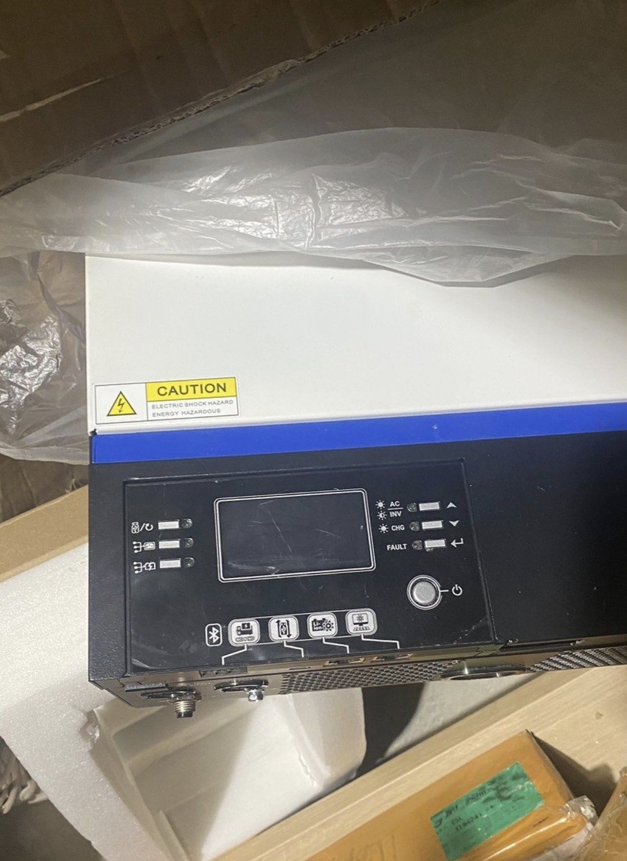 Инвертор зарядно PowMr POW-VM5K-lll  5000W Off grid хибриден