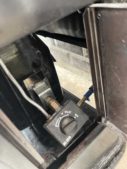 Qishki pechka sotiladi 1 mln kelshamz pulini