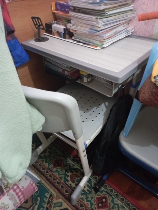 Парта стол и стул
