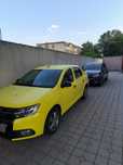 Vând Dacia Logan