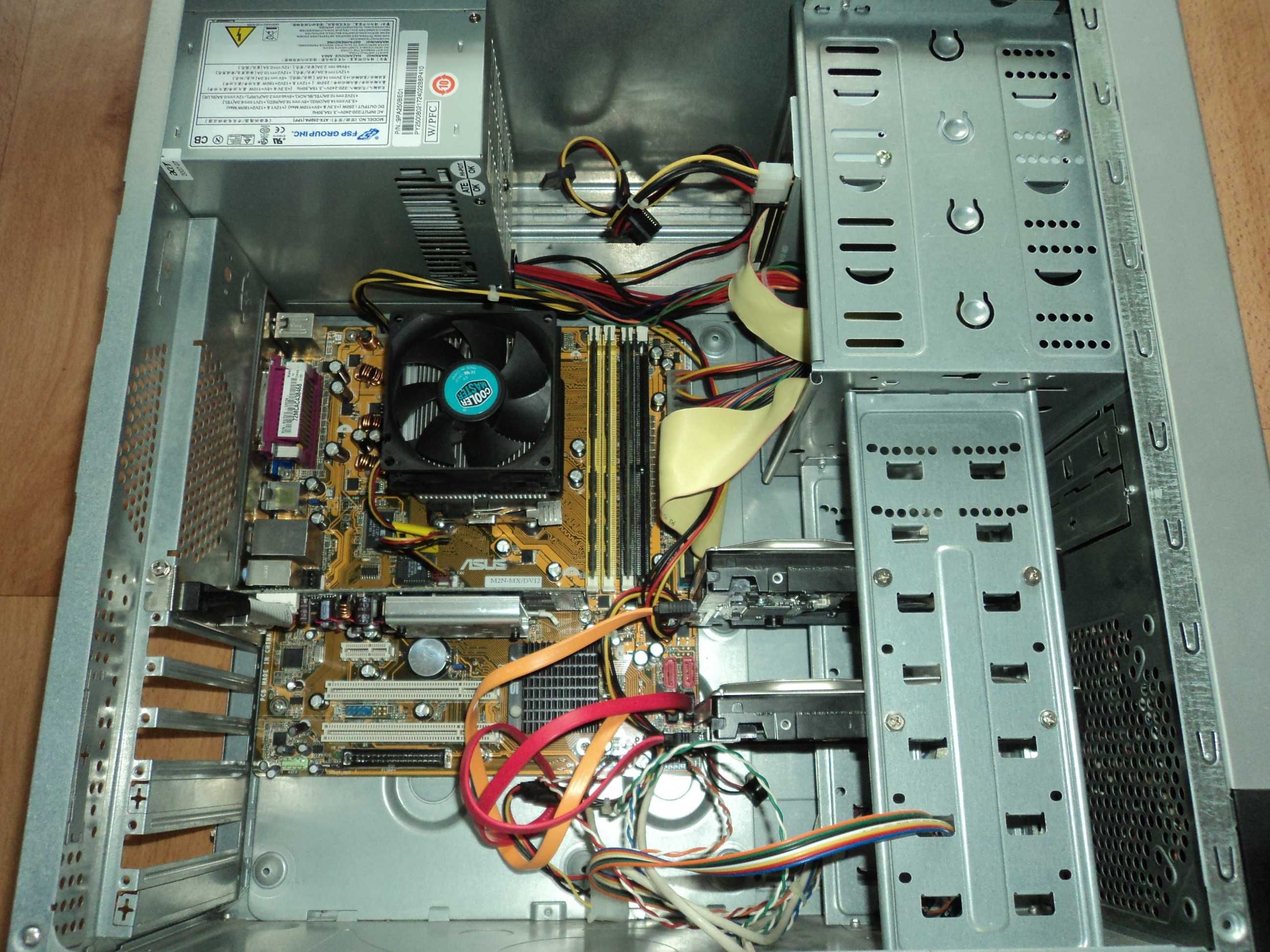 Настолен двуядрен компютър