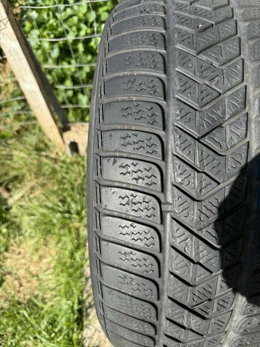Cauciucuri R19 Pirelli