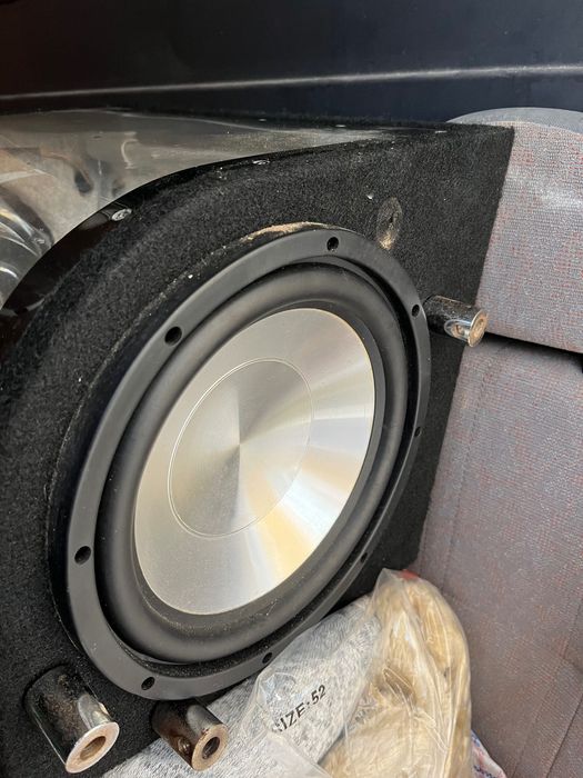 Двойна бас каса стклена