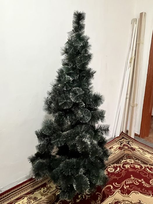 Ёлка хорошем состояни