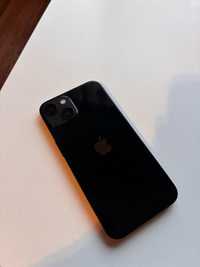 Apple iPhone 13.