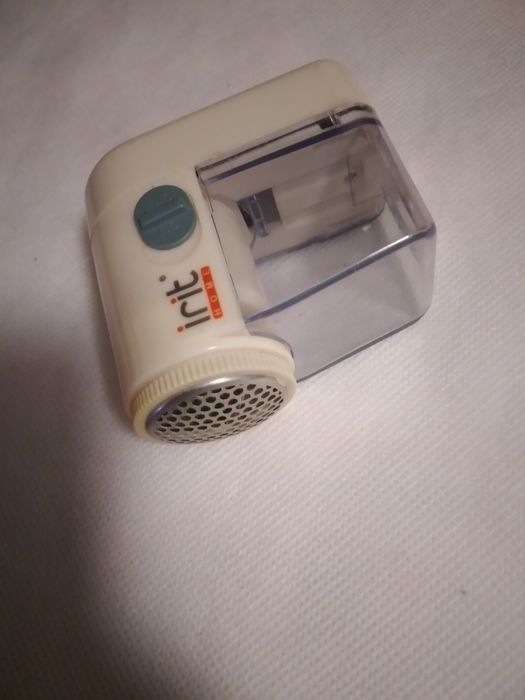 Машинка для удаления катышков