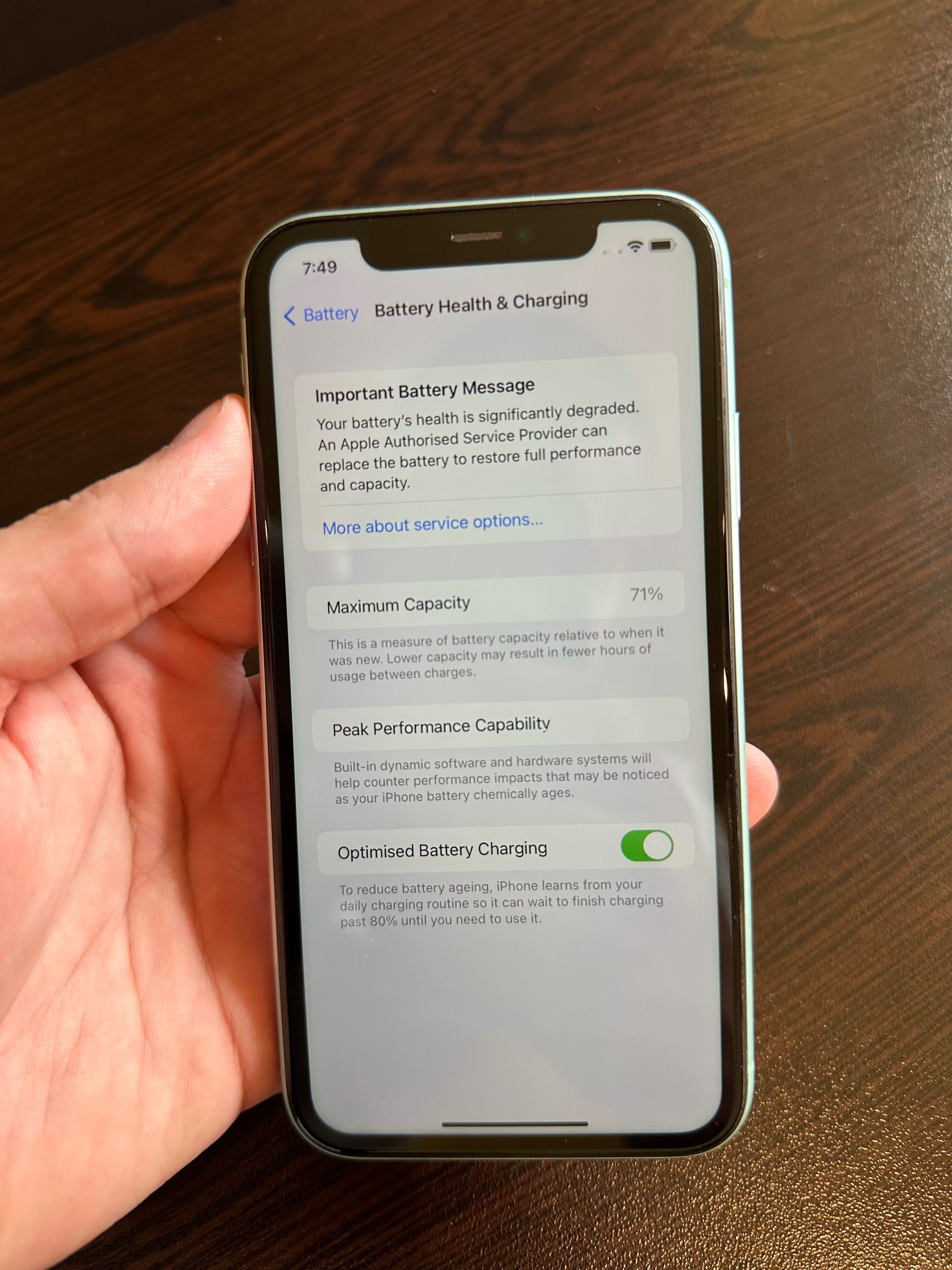 iPhone 11 64 GB.