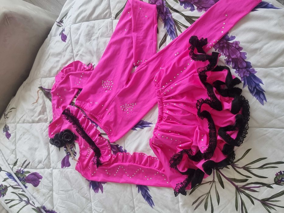 Costumatie Dans sportiv