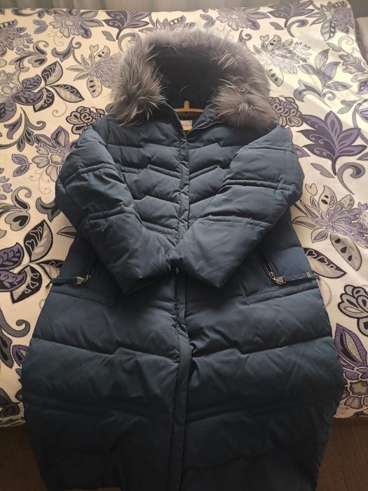 Продам зимний пуховик.