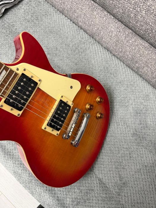 Vând  epiphone les paul made în korea an fabricație 1998